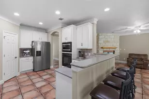6914 Thorncliffe Dr, Austin, TX 78731 - Photo 10