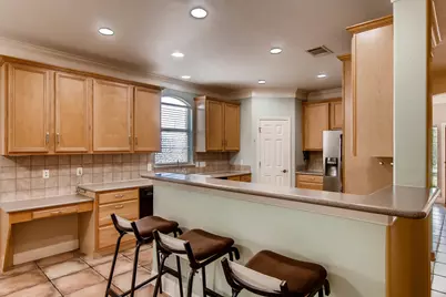 6914 Thorncliffe Drive, Austin, TX 78731 - Photo 4