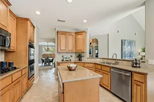 10106 Dianella Ln, Austin, TX 78759 - Photo 2