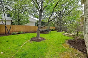 10106 Dianella Ln, Austin, TX 78759 - Photo 22