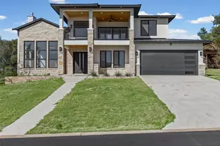 1020 Mountain Leather Dr, Horseshoe Bay, TX 78657 - Photo 2