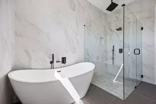 1020 Mountain Leather Dr, Horseshoe Bay, TX 78657 - Photo 20