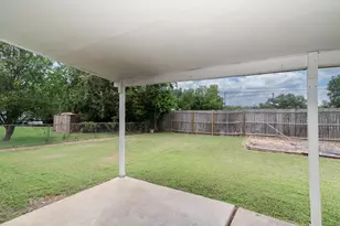 1515 Glenmeadows Dr, Round Rock, TX 78681 - Photo 20