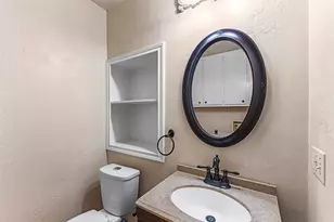 2100 Kippling Dr, Austin, TX 78752 - Photo 14