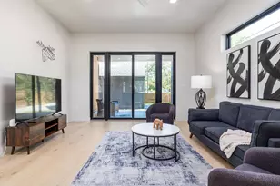 6620 Isabelle Dr, Austin, TX 78752 - Photo 12