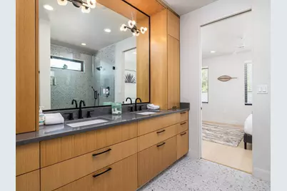 6620 Isabelle Drive #B, Austin, TX 78752 - Photo 16