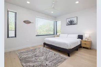 6620 Isabelle Drive #B, Austin, TX 78752 - Photo 14