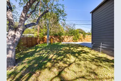 6620 Isabelle Drive #B, Austin, TX 78752 - Photo 32