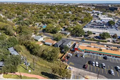 6620 Isabelle Drive #B, Austin, TX 78752 - Photo 36