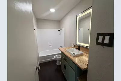 2124 Burton Drive #263, Austin, TX 78741 - Photo 4