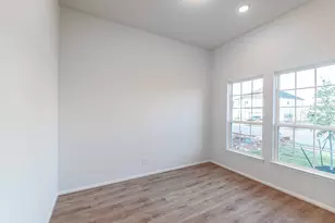 332 Hollister Dr, Liberty Hill, TX 78642 - Photo 2