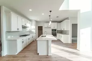 332 Hollister Dr, Liberty Hill, TX 78642 - Photo 4