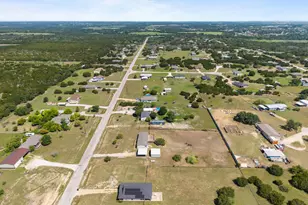 901 Thousand Oaks Trail, Liberty Hill, TX 78642 - Photo 24