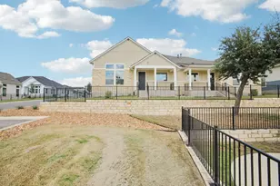 139 Stewart Dr, San Marcos, TX 78666 - Photo 2