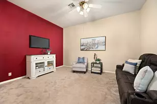 122 Holland St, Hutto, TX 78634 - Photo 12