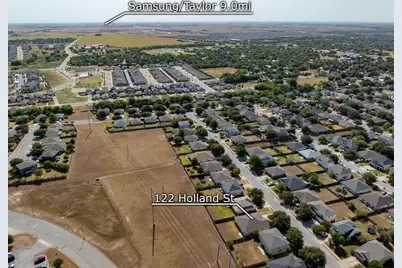 122 Holland Street, Hutto, TX 78634 - Photo 32