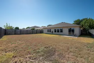 122 Holland St, Hutto, TX 78634 - Photo 26