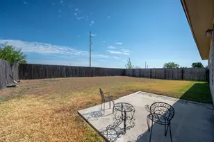 122 Holland St, Hutto, TX 78634 - Photo 24