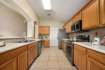 122 Holland Street, Hutto, TX 78634 - Photo 10