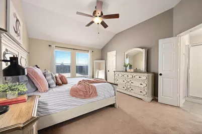 122 Holland Street, Hutto, TX 78634 - Photo 18