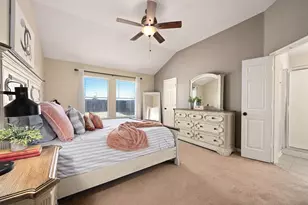 122 Holland St, Hutto, TX 78634 - Photo 18