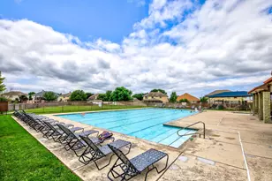 122 Holland St, Hutto, TX 78634 - Photo 34
