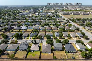 122 Holland St, Hutto, TX 78634 - Photo 2