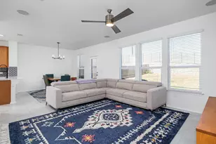 7106 Summer Tanager Dr, Austin, TX 78744 - Photo 6