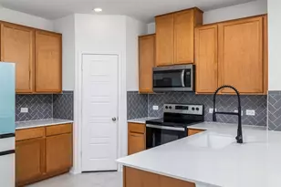 7106 Summer Tanager Dr, Austin, TX 78744 - Photo 8