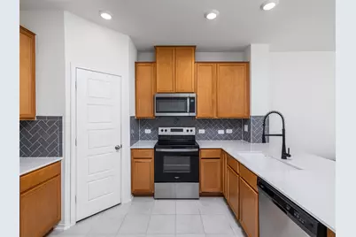 7106 Summer Tanager Drive #18, Austin, TX 78744 - Photo 10