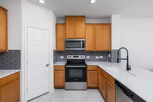 7106 Summer Tanager Dr, Austin, TX 78744 - Photo 10