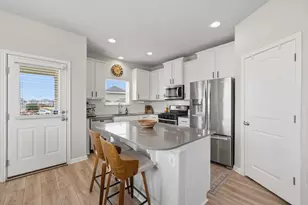 10832 Jameson Dr, Austin, TX 78747 - Photo 10