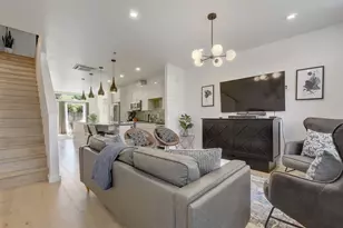 1701 E Mlk Jr Blvd, Austin, TX 78702 - Photo 8