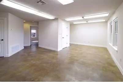6400 Lakeshore Drive, Lago Vista, TX 78645 - Photo 20