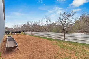 117 Co Rd 407, Spicewood, TX 78669 - Photo 28