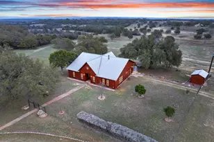 117 Co Rd 407, Spicewood, TX 78669 - Photo 1