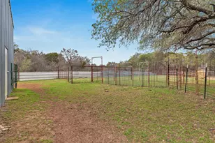 117 Co Rd 407, Spicewood, TX 78669 - Photo 28