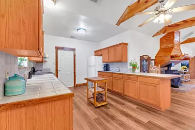 117 County Road 407, Spicewood, TX 78669 - Photo 6