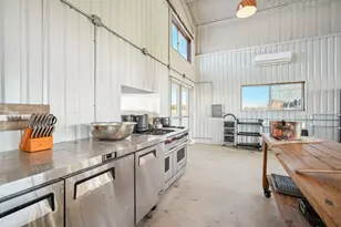 2200 Hwy 21 E, Paige, TX 78659 - Photo 20