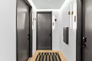 610 Davis St, Austin, TX 78701 - Photo 8