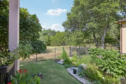 329 Mendocino Lane, Austin, TX 78737 - Photo 20