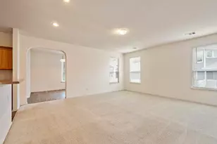 570 Hogan, Kyle, TX 78640 - Photo 4