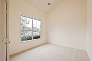 570 Hogan, Kyle, TX 78640 - Photo 6