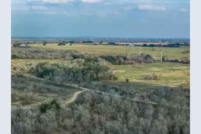 1144 Treetop Lane, Luling, TX 78648 - Photo 2