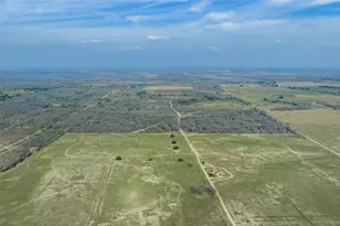 1144 Treetop Ln, Luling, TX 78648 - Photo 1