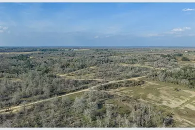 1144 Treetop Lane, Luling, TX 78648 - Photo 24
