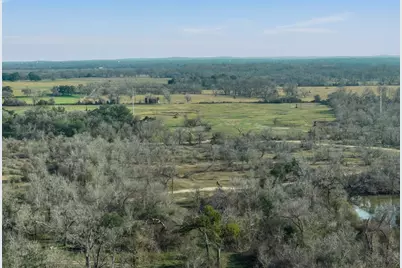 1144 Treetop Lane, Luling, TX 78648 - Photo 18