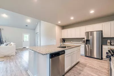125 Groesbeck Lane, Leander, TX 78641 - Photo 4