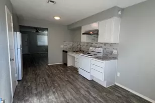 317 W William Cannon Dr, Austin, TX 78745 - Photo 12