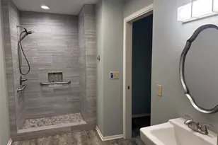 317 W William Cannon Dr, Austin, TX 78745 - Photo 6